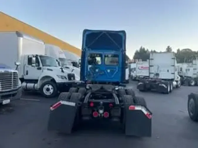 2017 FREIGHTLINER/MERCEDES CASCADIA 125