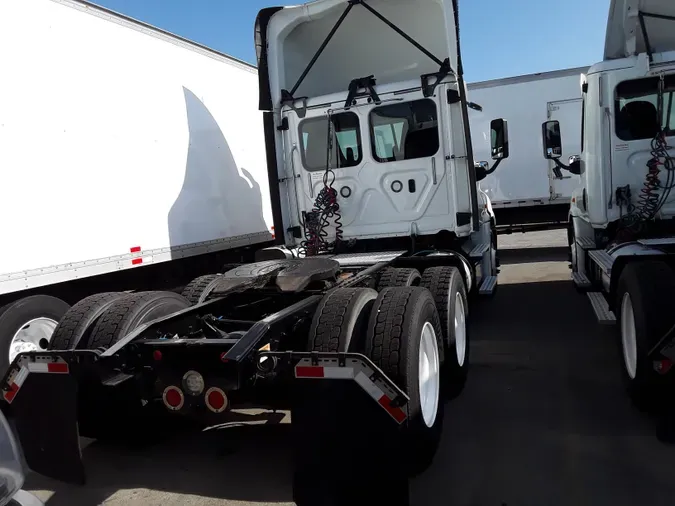 2018 FREIGHTLINER/MERCEDES CASCADIA 125