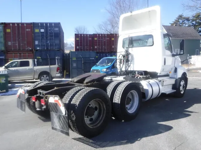 2019 NAVISTAR INTERNATIONAL LT625 DAYCAB T/A