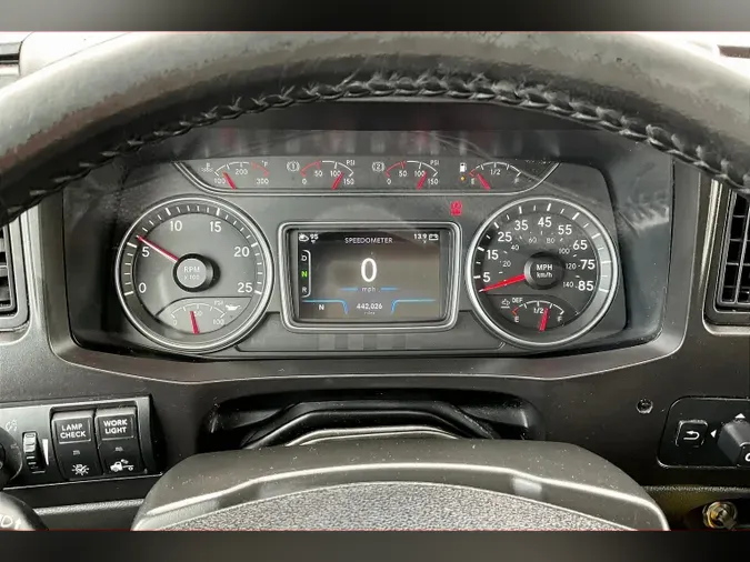 2021 INT LT625 6x4