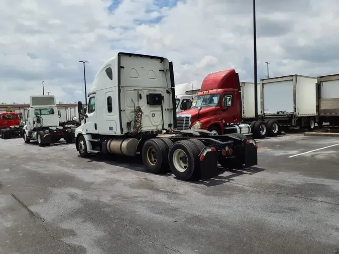 2019 FREIGHTLINER NEW CASCADIA PX12664