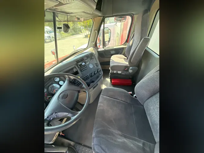 2020 FREIGHTLINER/MERCEDES CASCADIA 12531c78f3ebfd0b5a716b9879c7d99243c
