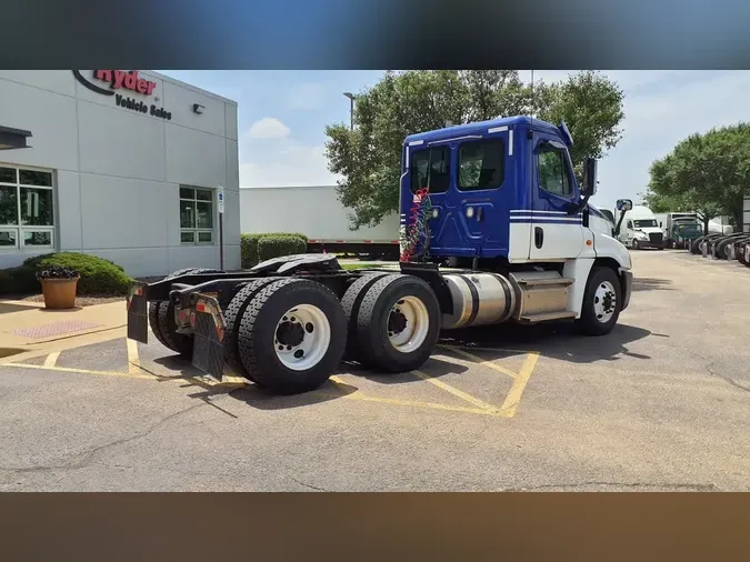 2020 FREIGHTLINER/MERCEDES CASCADIA 12531c828f92c837af0559016885c107812