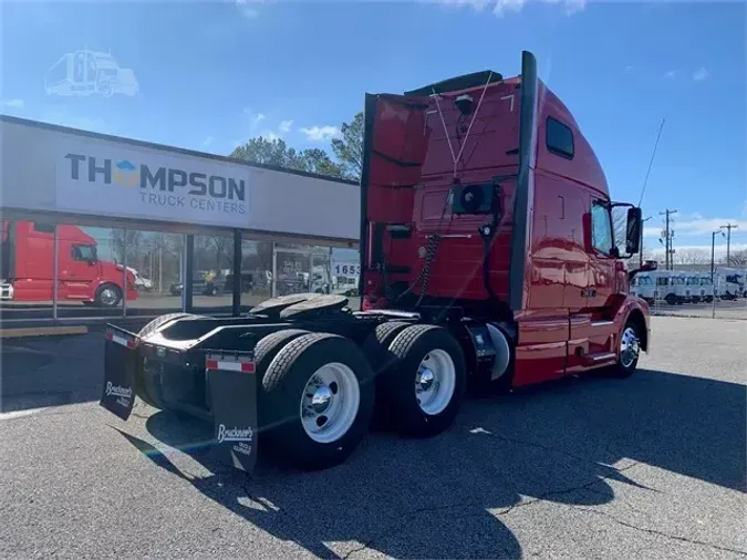 2016 VOLVO VNL64T670