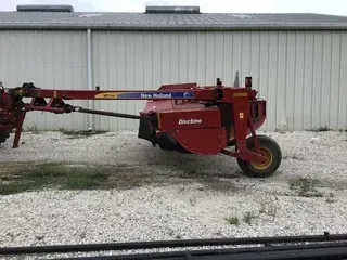 2016 New Holland H7330