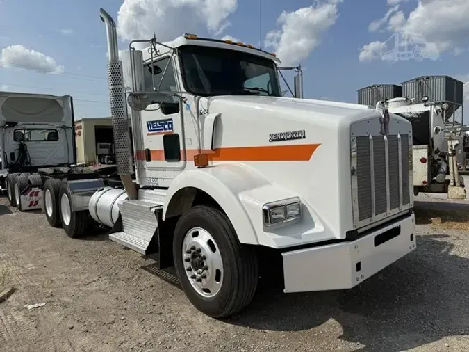 2013 KENWORTH T800