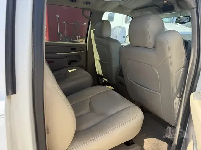 2004 CHEVROLET SUBURBAN 1500