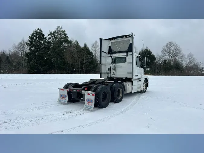 2018 Volvo VNL300