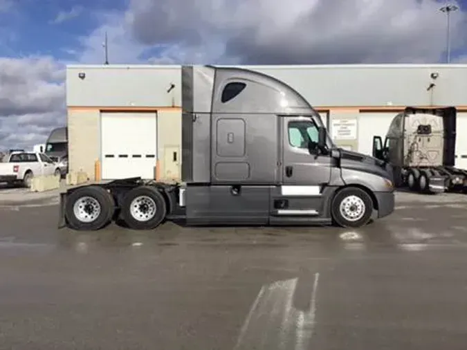 2023 Freightliner Cascadia