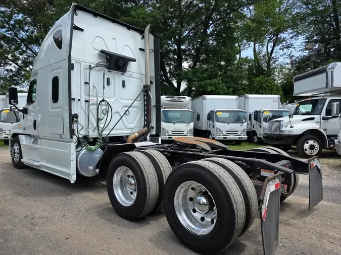 2020 FREIGHTLINER CASCADIA 125