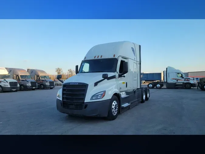 2022 Freightliner Cascadia 126