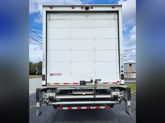 2020 FREIGHTLINER/MERCEDES M2 106