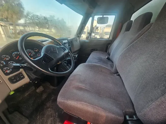 2019 NAVISTAR INTERNATIONAL 4300