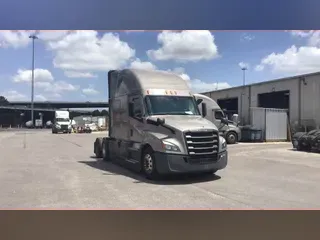2025 Freightliner Cascadia 126