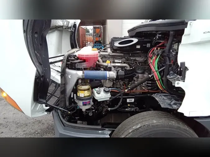 2020 Freightliner Cascadia 126