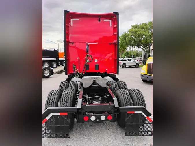 2022 Kenworth T680