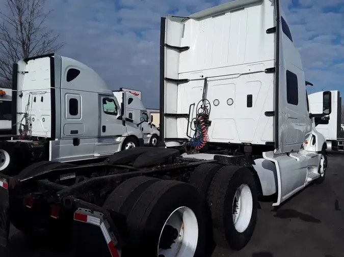 2020 NAVISTAR INTERNATIONAL LT625 SLPR CAB
