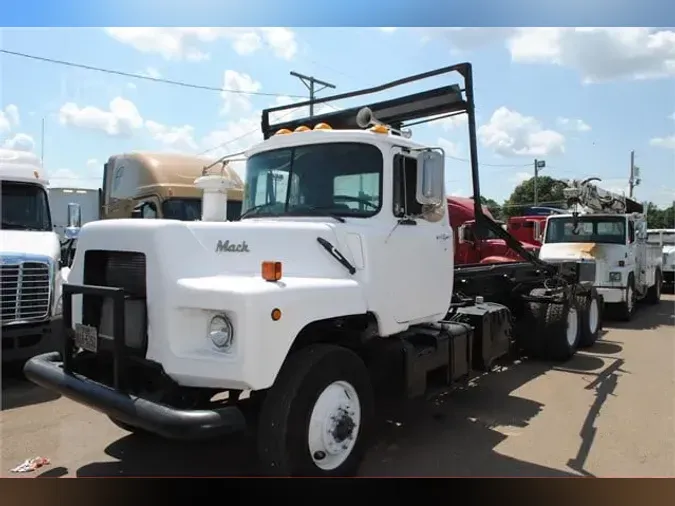 1995 MACK DM688S31e05f598073d77d3a4141b03d1b7327