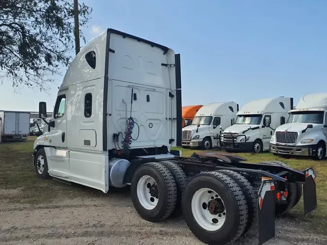 2019 FREIGHTLINER/MERCEDES CASCADIA 125
