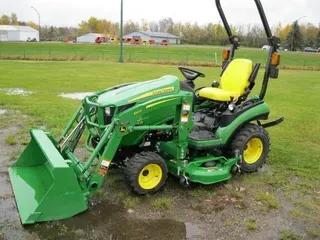 2019 John Deere 1025R