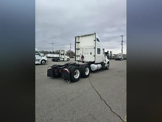 2019 NAVISTAR INTERNATIONAL LT625 SLPR CAB