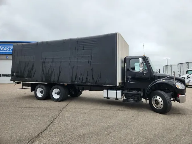2016 FREIGHTLINER M2106