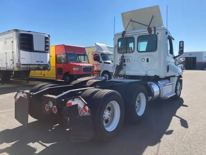 2019 FREIGHTLINER/MERCEDES NEW CASCADIA PX12664