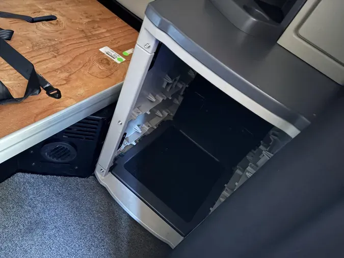 2022 Peterbilt 57931ef7a7b25ba5e940d8406fa3d968911