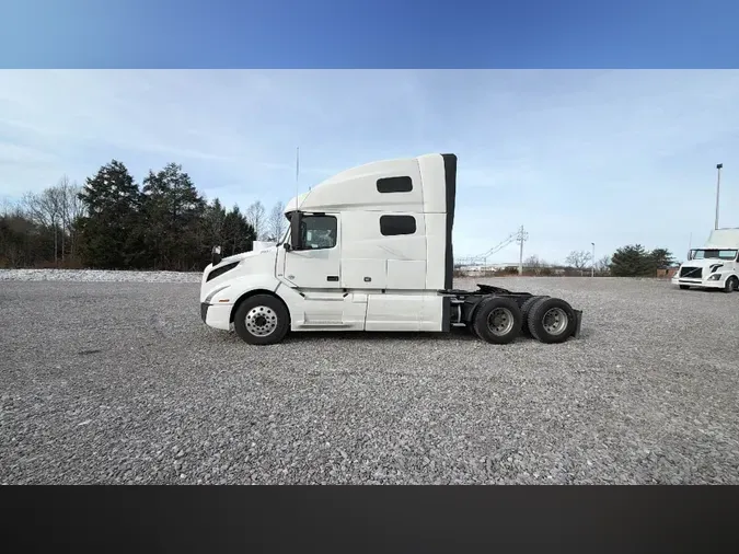 2020 Volvo VNL 760