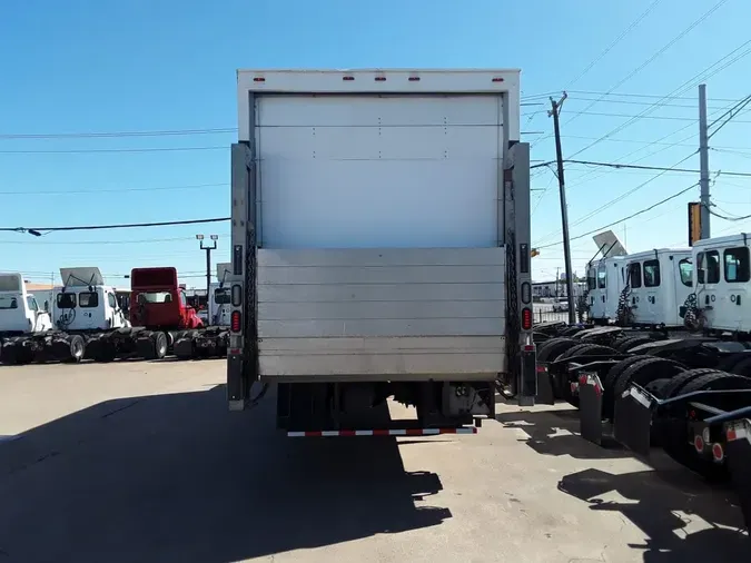 2019 FREIGHTLINER/MERCEDES M2 106