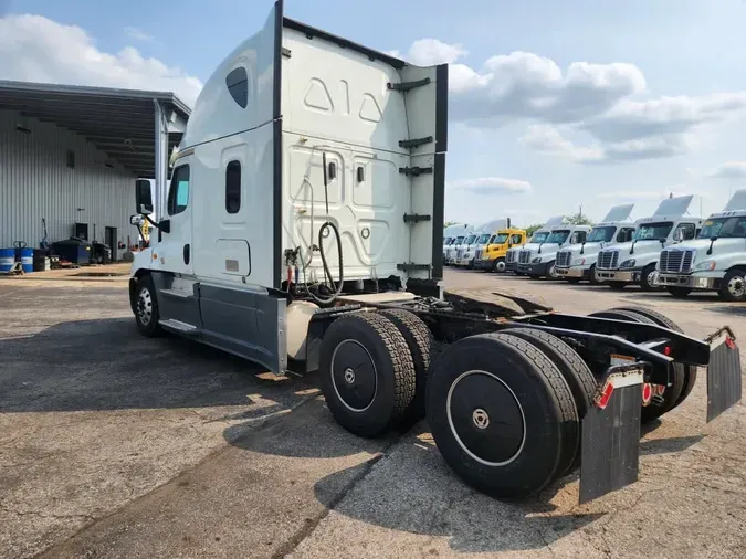 2019 FREIGHTLINER/MERCEDES CASCADIA 125