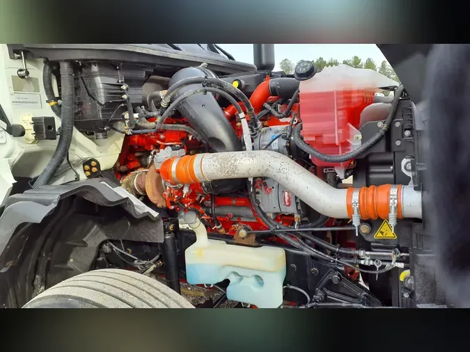 2019 NAVISTAR INTERNATIONAL LT625 DAYCAB T/A