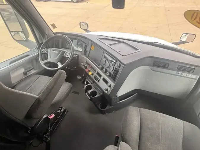 2020 Freightliner New Cascadia 126