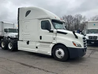 2018 FREIGHTLINER T12664ST