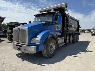 2016 KENWORTH T880