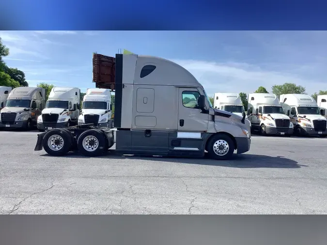 2024 Freightliner Cascadia 126