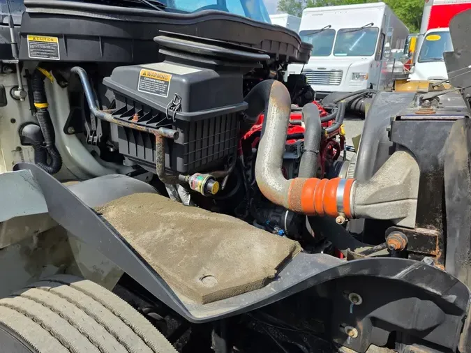 2018 NAVISTAR INTERNATIONAL 4300 LP