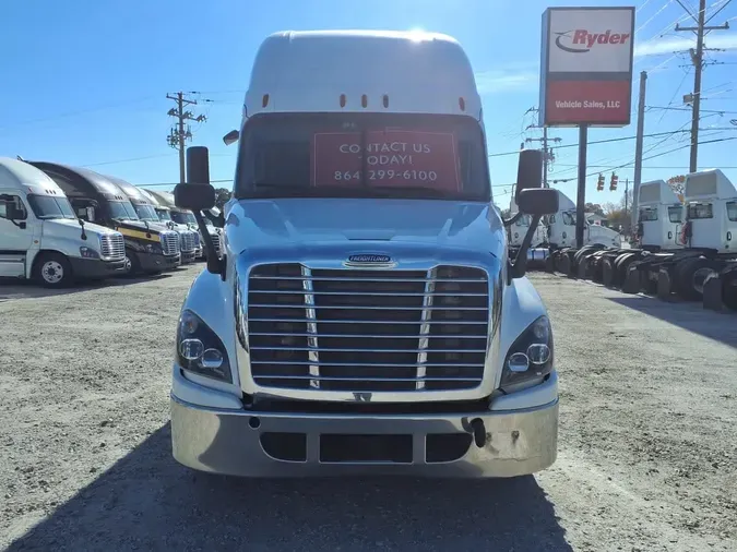 2017 FREIGHTLINER/MERCEDES CASCADIA 125