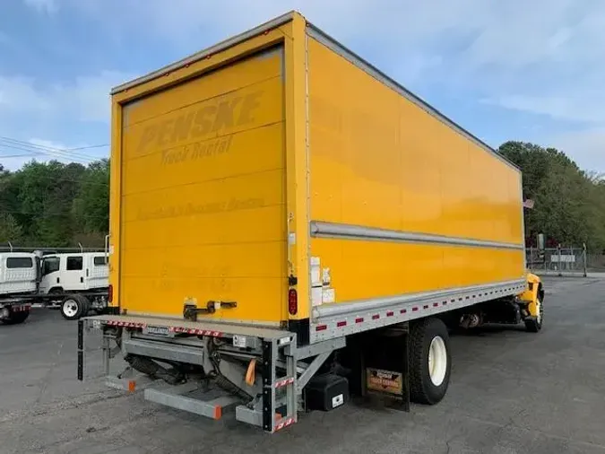 2018 International 4300-4X2