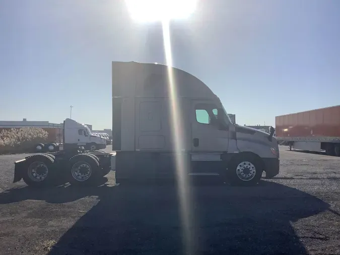 2021 Freightliner Cascadia