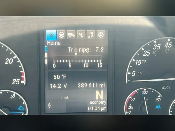 2022 Freightliner Cascadia 126