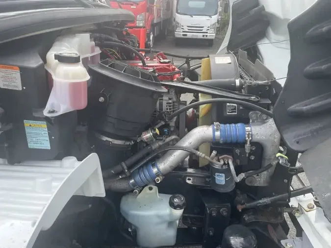 2018 FREIGHTLINER/MERCEDES M2 106