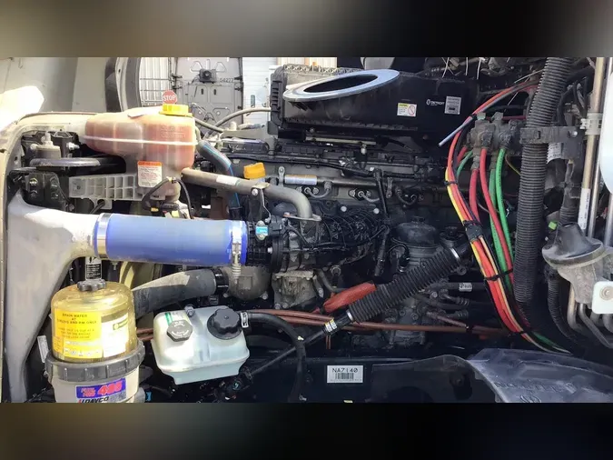 2022 Freightliner Cascadia 126