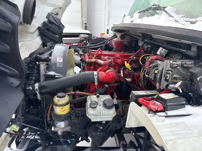 2020 FREIGHTLINER/MERCEDES M2 106