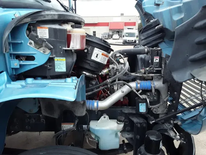 2019 FREIGHTLINER/MERCEDES M2 106