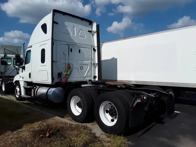 2020 FREIGHTLINER CASCADIA 125