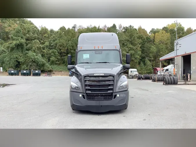 2022 Freightliner Cascadia 1263222aa3076f99abeb91ae0d4a4ccba68