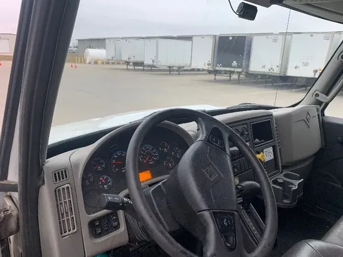 2018 INTERNATIONAL 4300