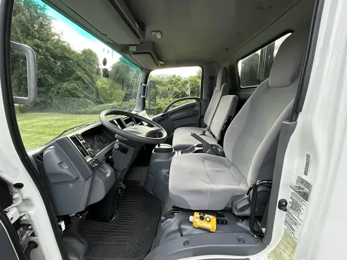 2022 Isuzu NPR-HD