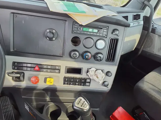 2019 FREIGHTLINER NEW CASCADIA PX12664